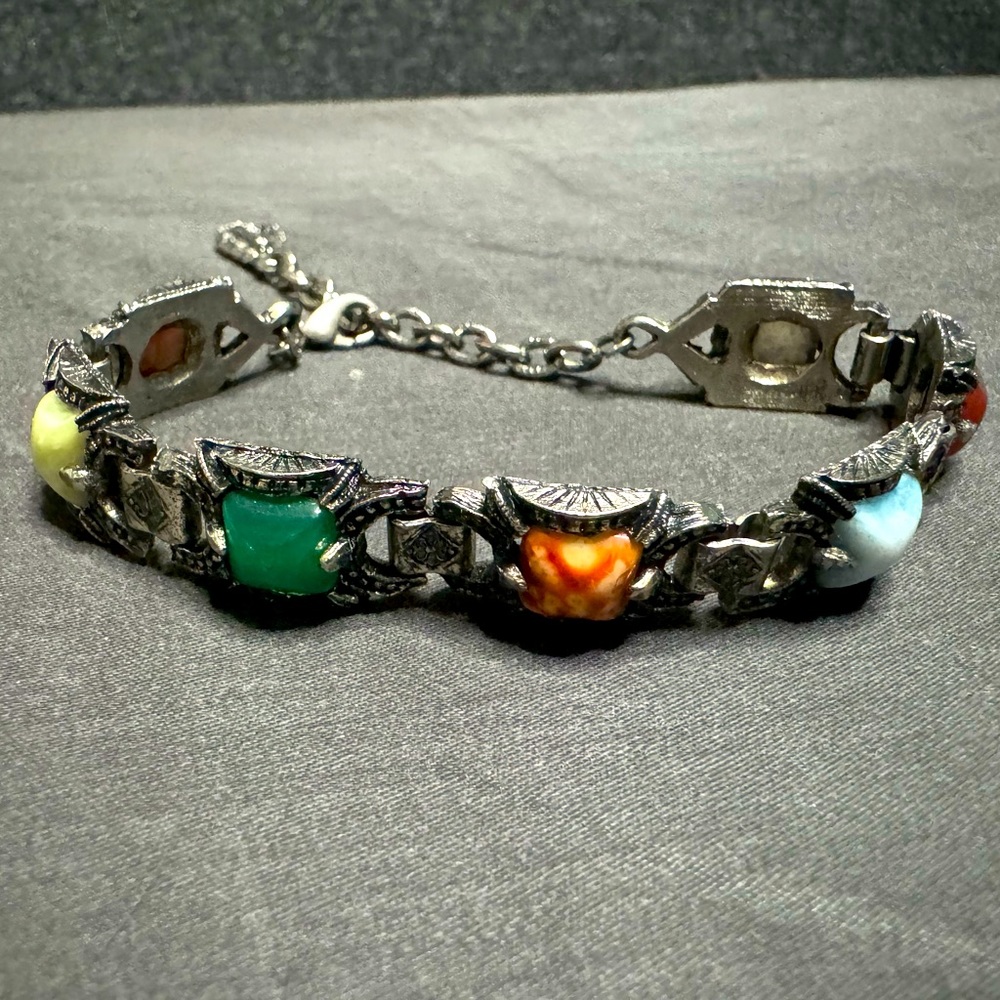 Vintage bracelet with natural stones